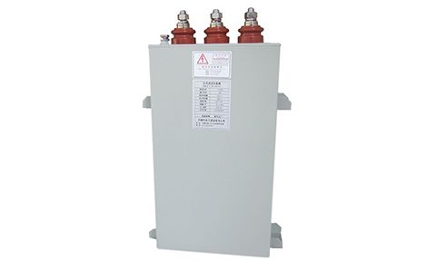 電容器在直流穩(wěn)態(tài)電路中可有電流通過(guò)？